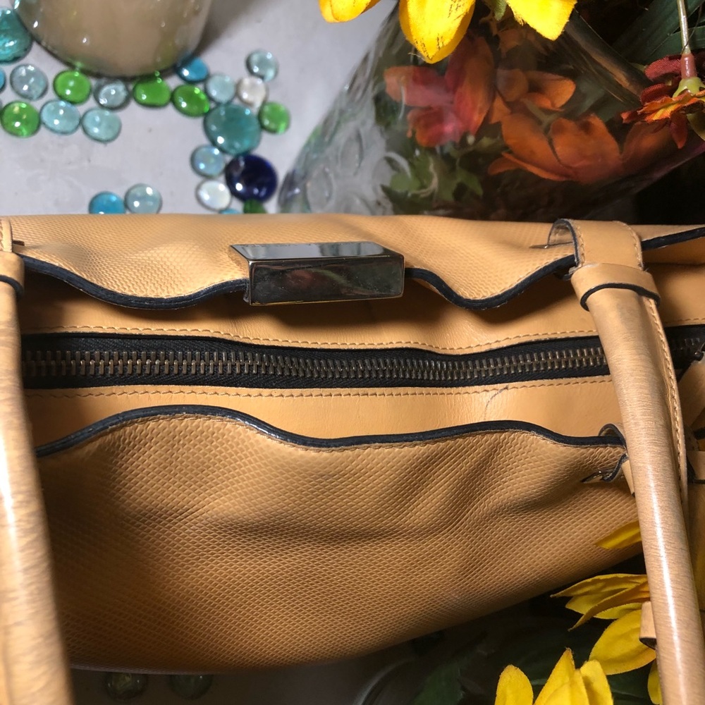 Bottega Vonetta Bag - Picture 6 of 8